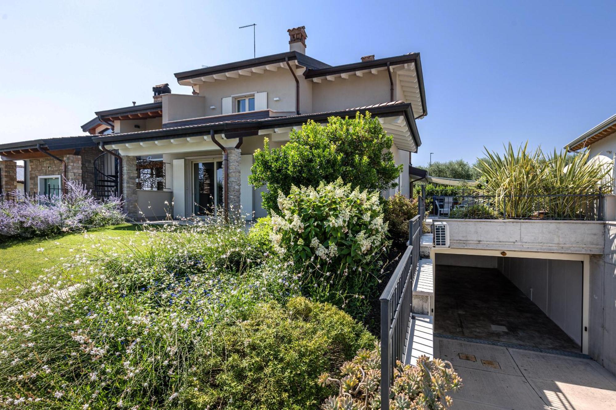 Villa Rita Peschiera del Garda Exteriör bild